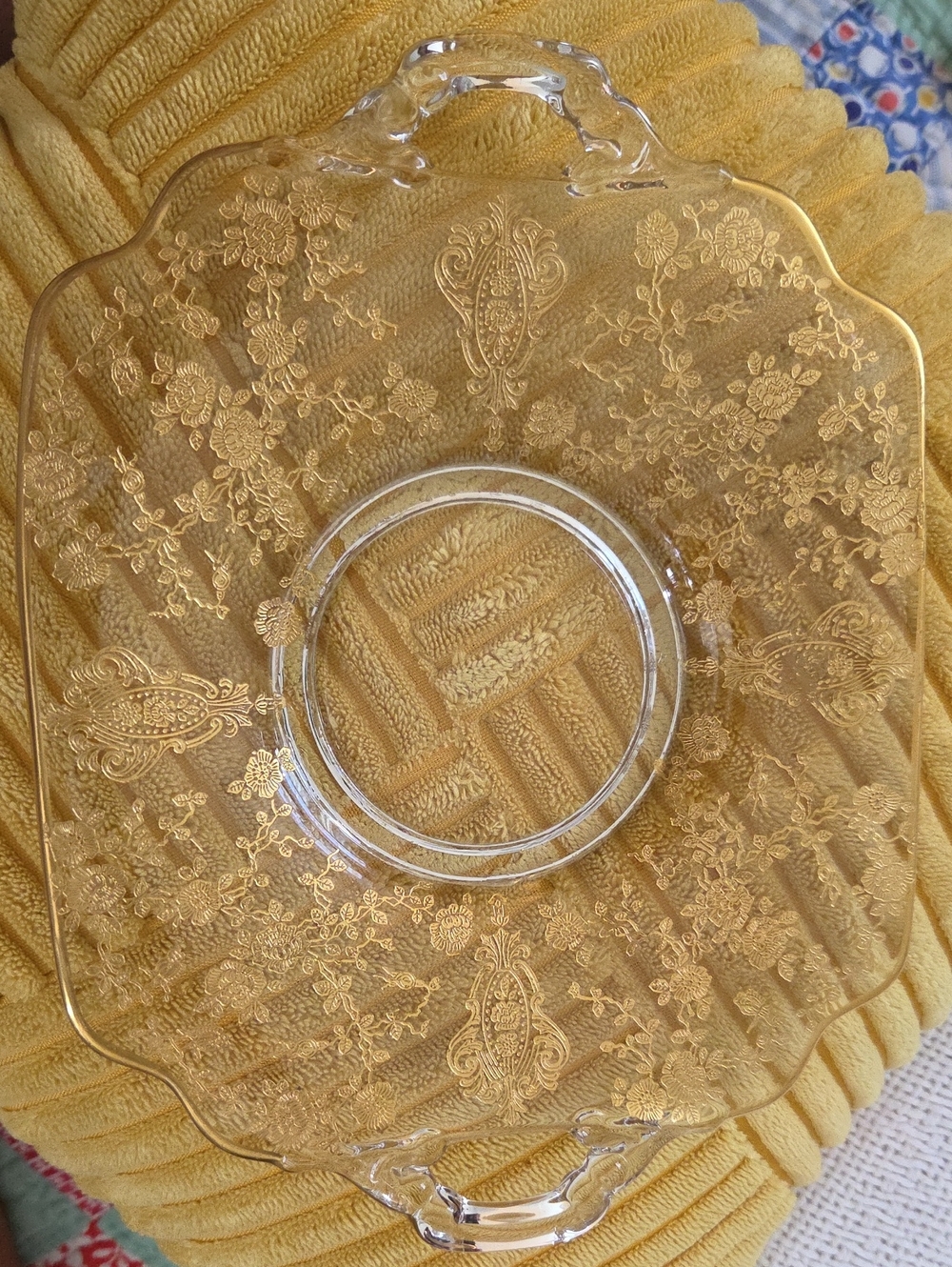 Vintage Cambridge Gold (24k) Scroll Glass Dish